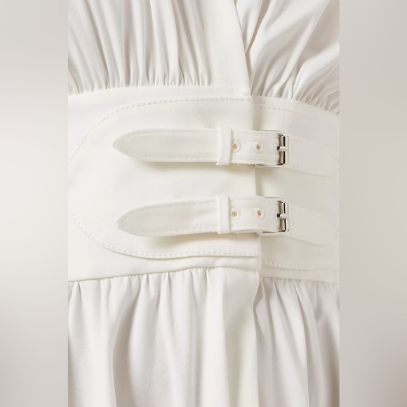 Alexis Jaden dress in white size large - Picture 4 of 14